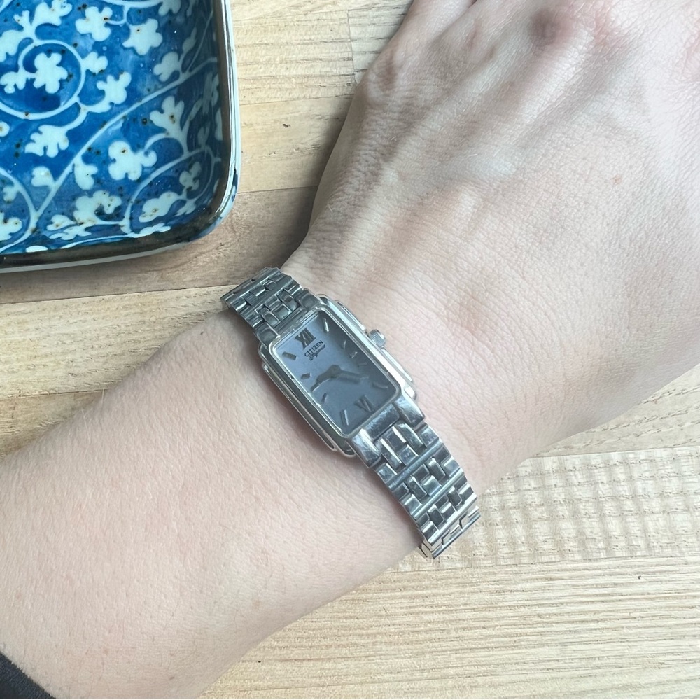Citizen elegance ladies rectangular gray and silver tone dress watch NEW BATTERY